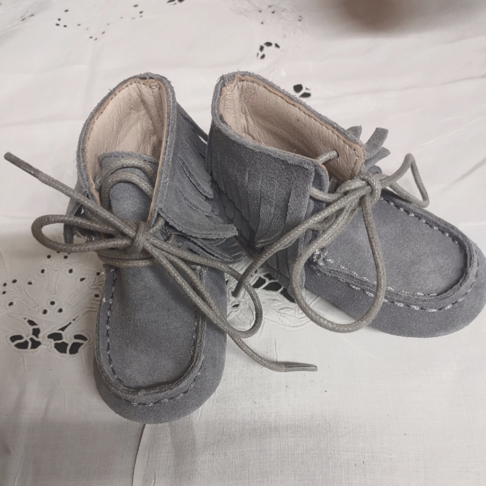 Baby Moccasins Size 4